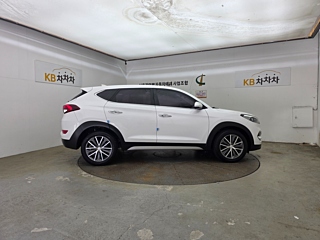 HYUNDAI TUCSON 2016