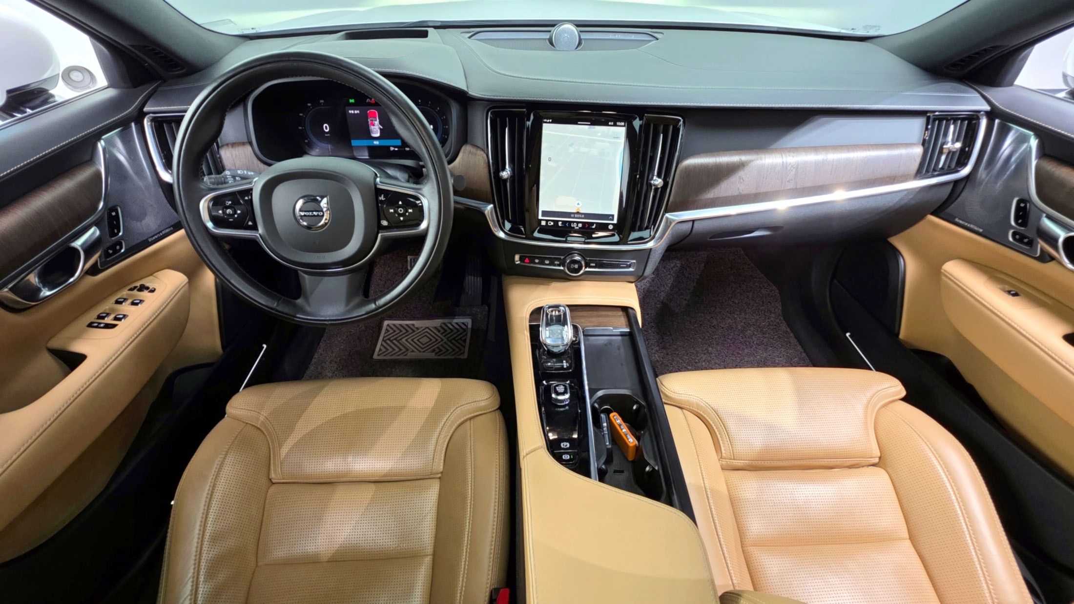 VOLVO S90 2021