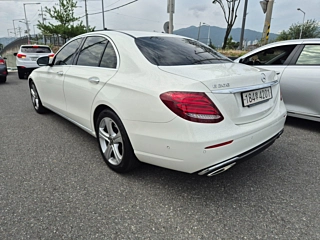 MERCEDES BENZ E-CLASS W213 2018
