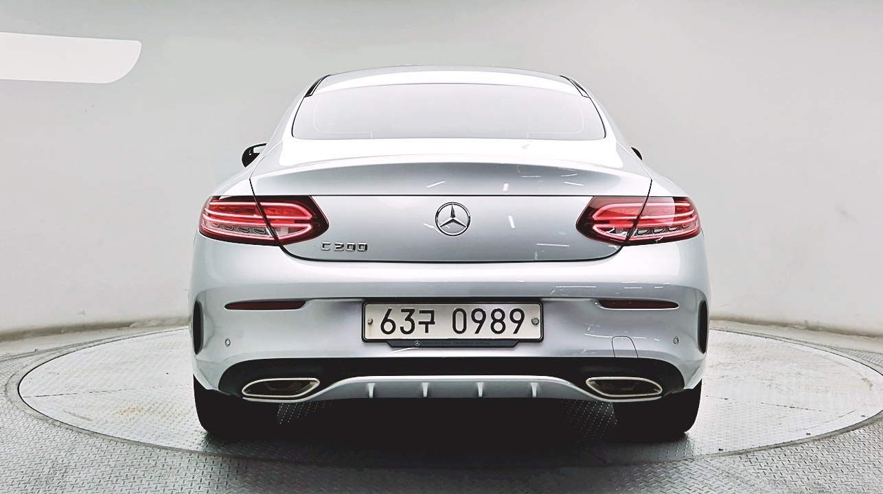 MERCEDES BENZ C-CLASS W205 2016