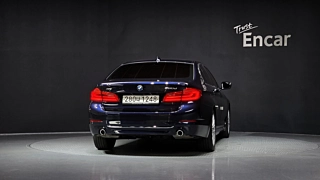 BMW 5-SERIES G30 2019