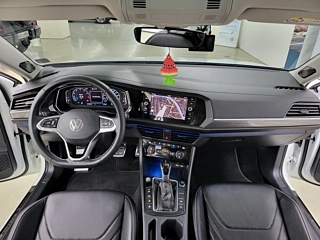 VOLKSWAGEN JETTA  7 GENERATION 1.5 TSI Prestige 2023