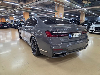 BMW 7-SERIES G11 2021