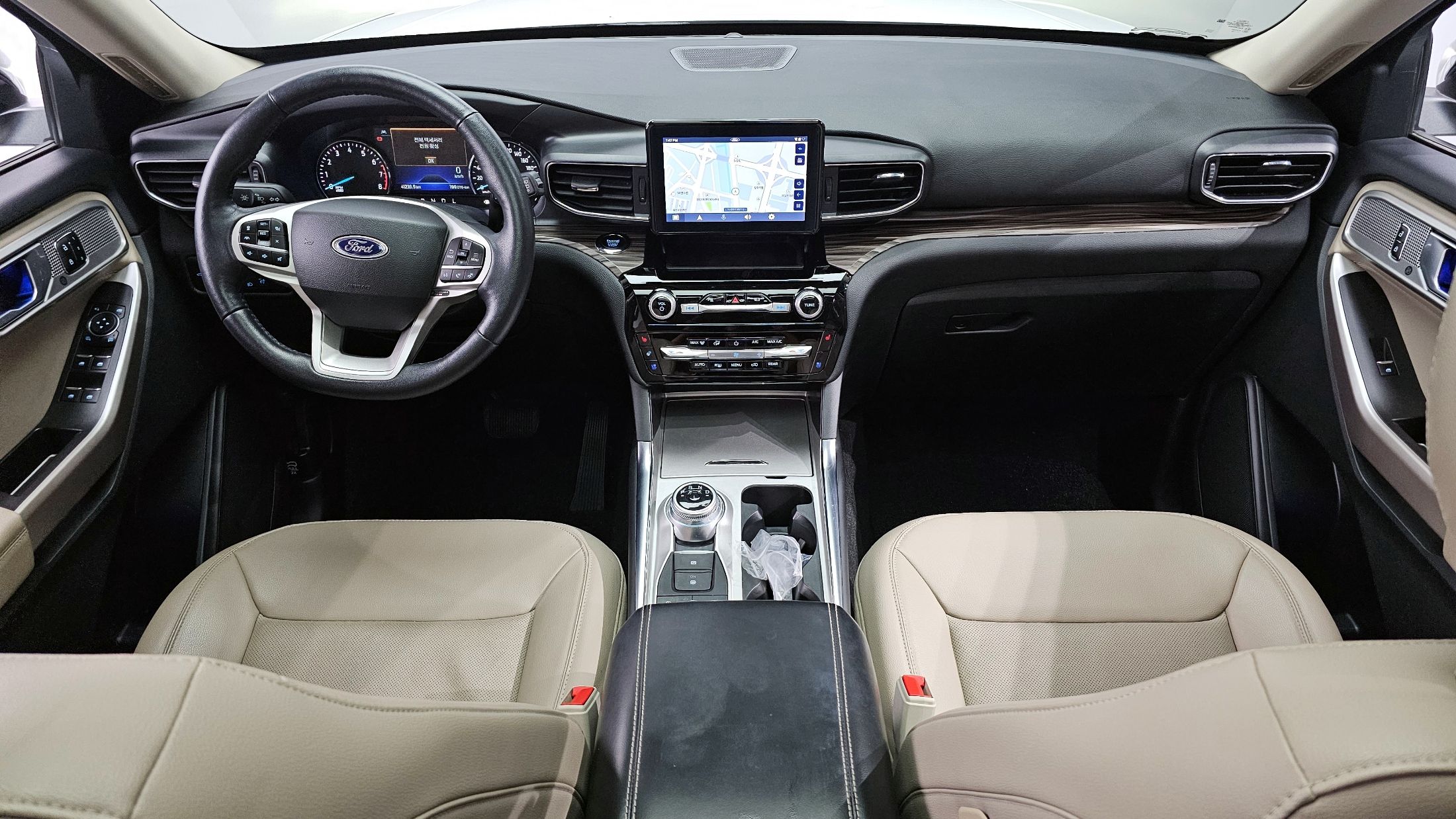 FORD EXPLORER 2023
