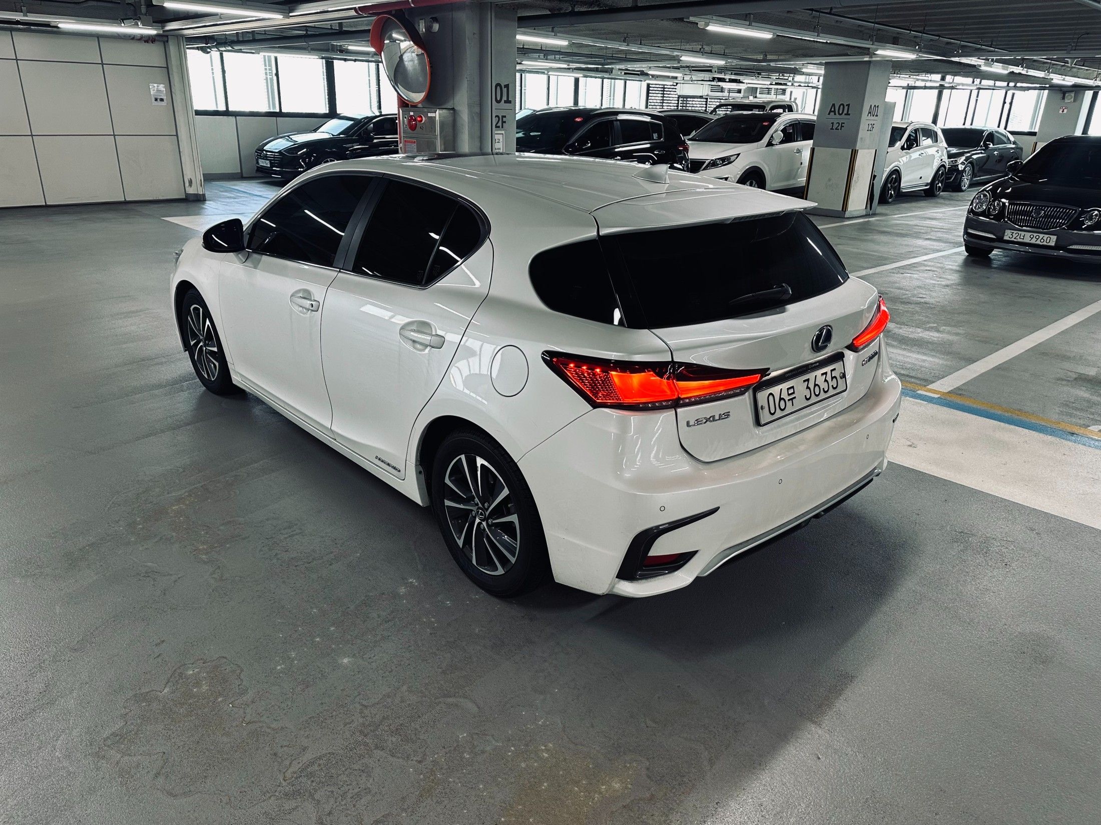 LEXUS CT200H 2019
