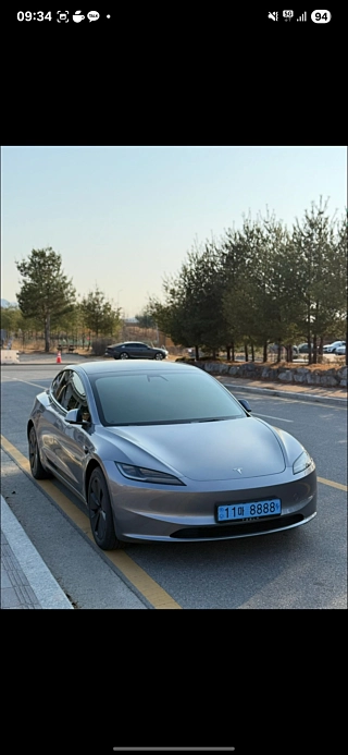 TESLA MODEL 3 2025