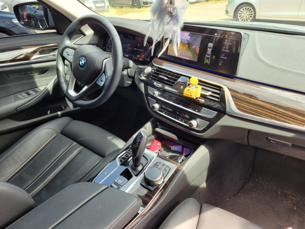 BMW 5-SERIES G30 2022