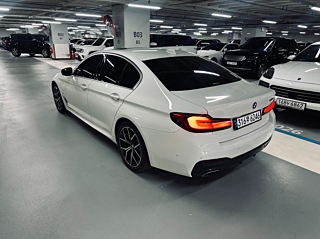 BMW 5-SERIES G30 2020