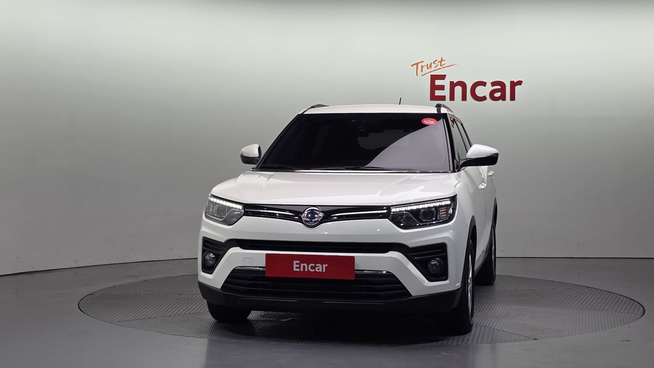 SSANGYONG TIVOLI VERY NEW 2019