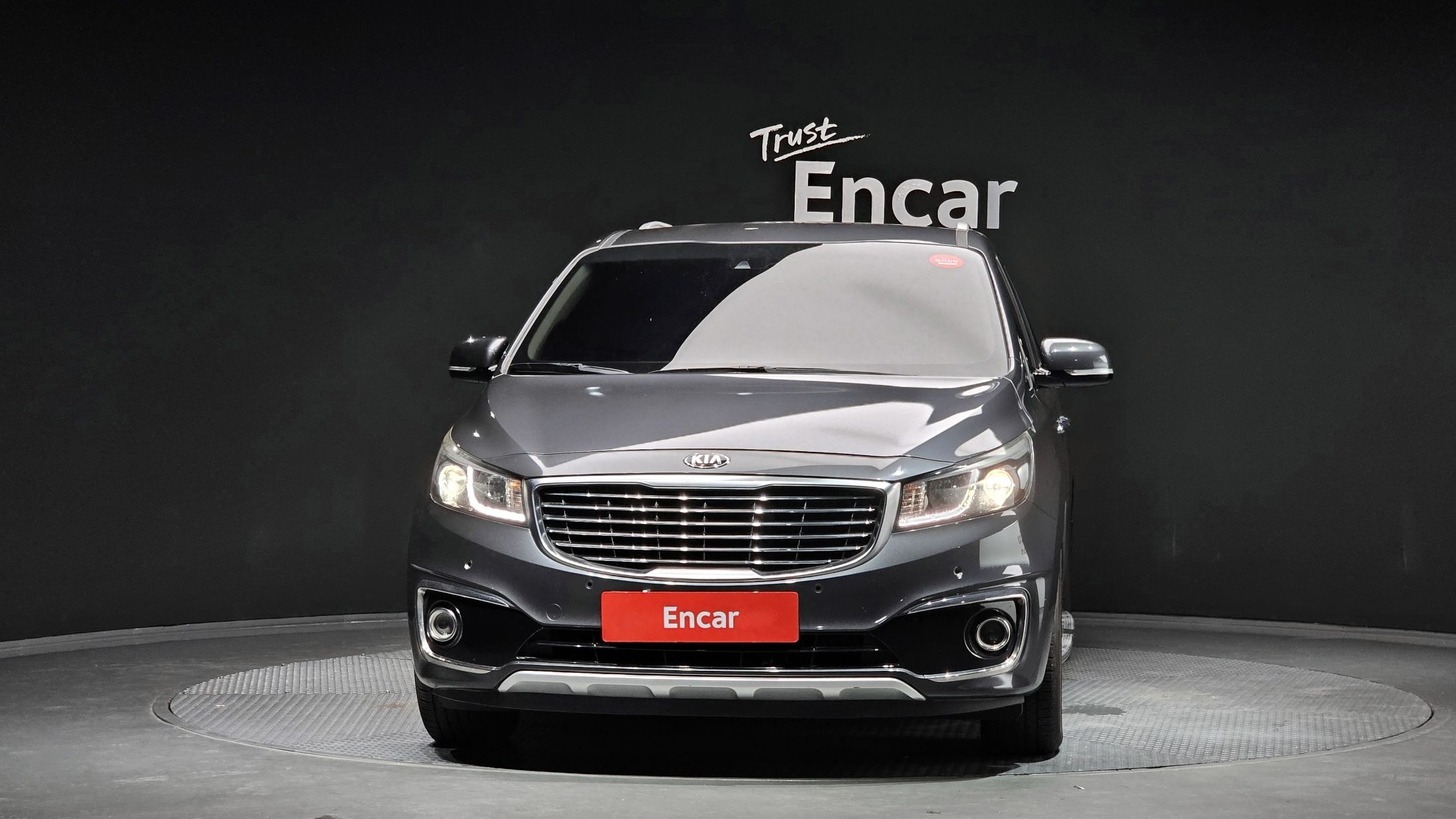 KIA CARNIVAL 2015