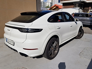 PORSCHE CAYENNE PO536 2023