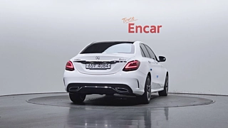 MERCEDES BENZ C-CLASS W205 2019
