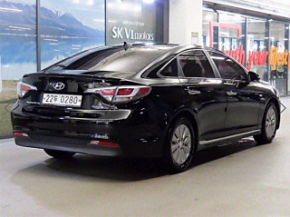 HYUNDAI LF SONATA HYBRID 2016