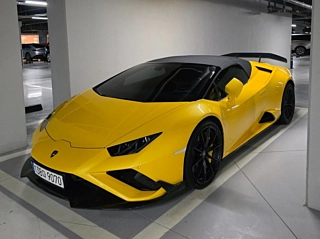 LAMBORGHINI HURACAN 2021