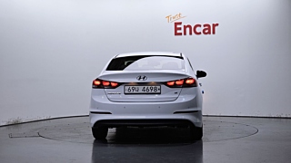 HYUNDAI AVANTE AD 2018