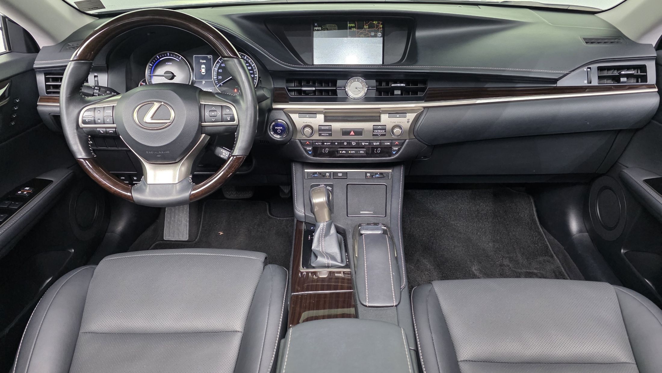 LEXUS ES300H 2017