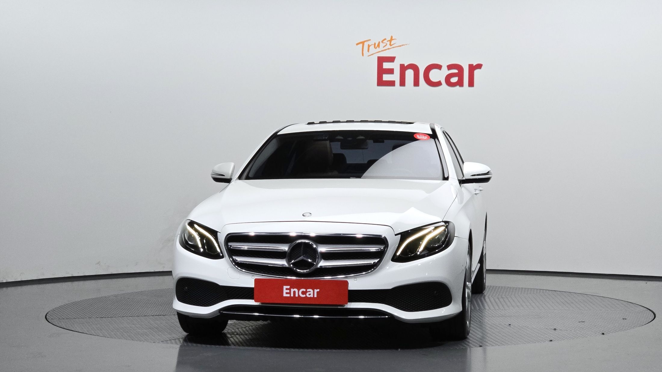 MERCEDES BENZ E-CLASS W213 2017