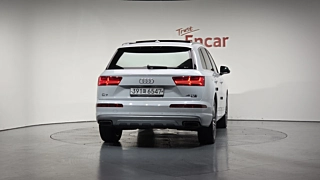 AUDI Q7 4M 2019