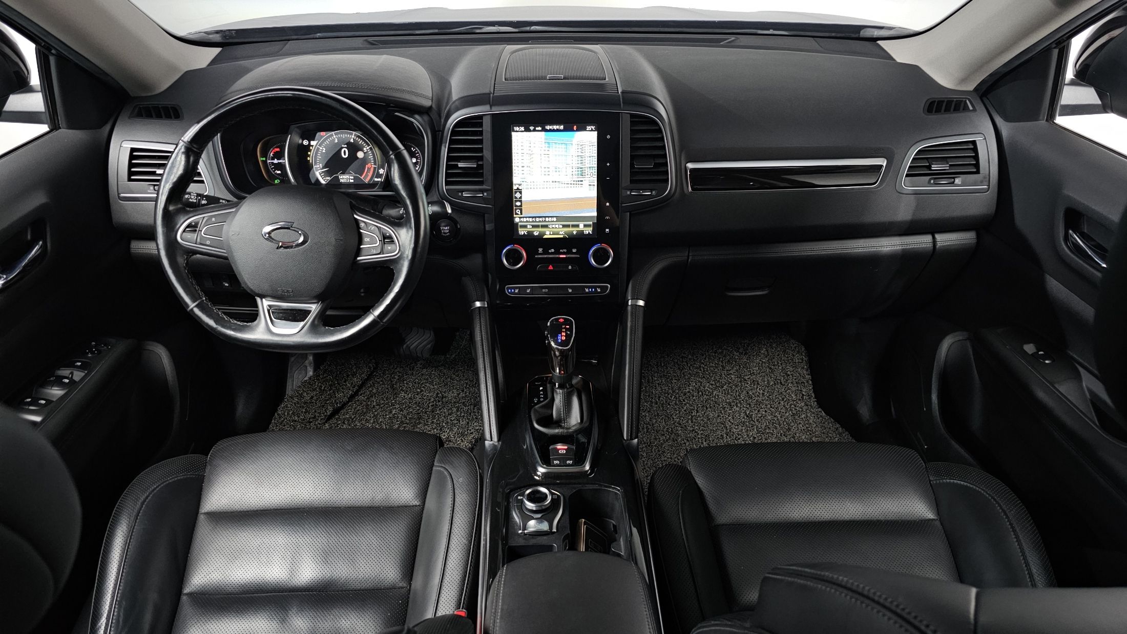 SAMSUNG QM6 2018
