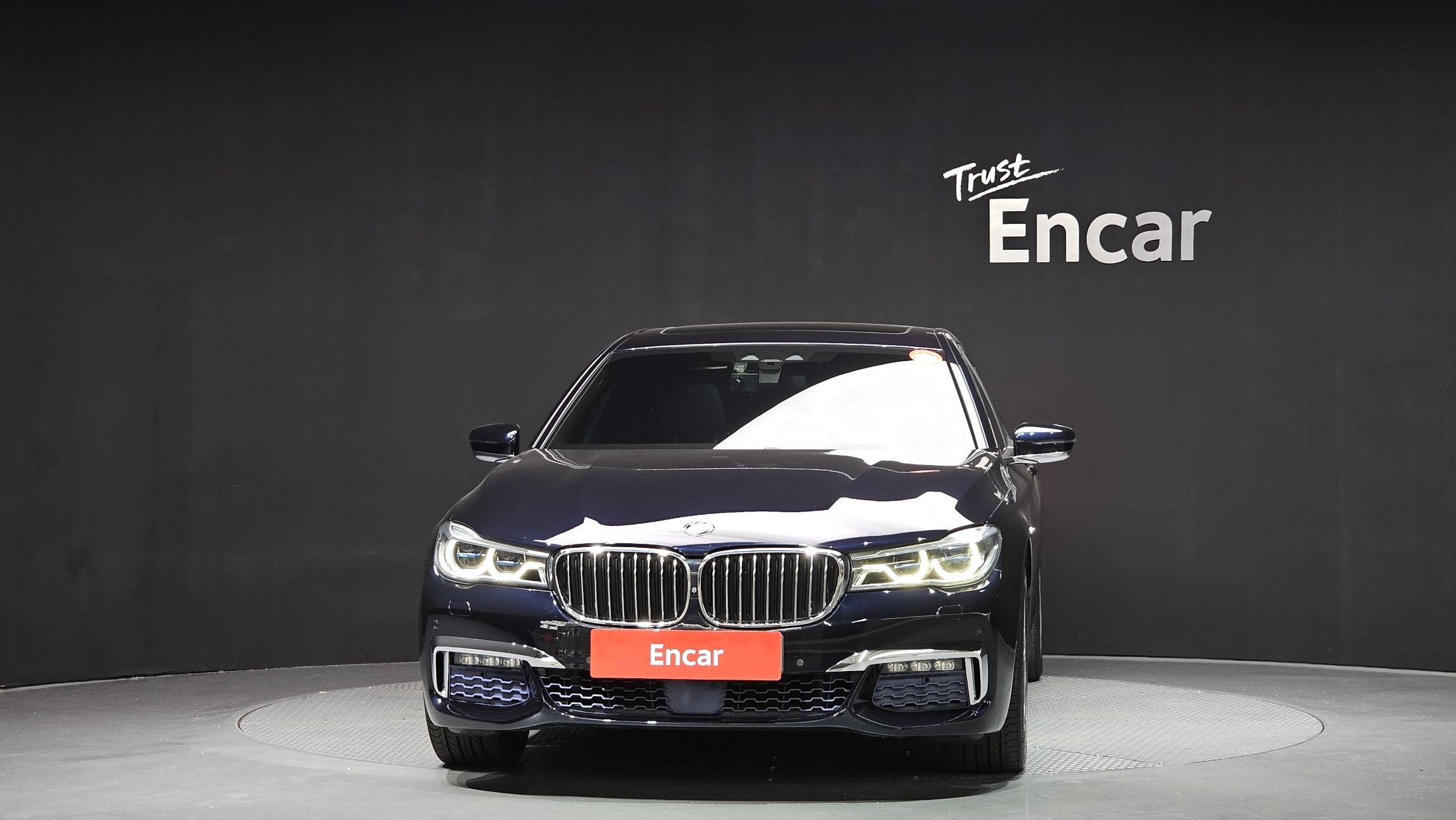 BMW 7-SERIES G11 2017