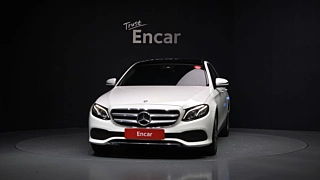 MERCEDES BENZ E-CLASS W213 2016