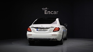 MERCEDES BENZ E-CLASS W213 2016
