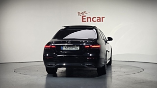 MERCEDES BENZ E-CLASS W213 2020