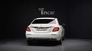 MERCEDES BENZ E-CLASS W213 2019