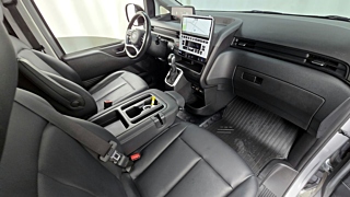 HYUNDAI STARIA 2023