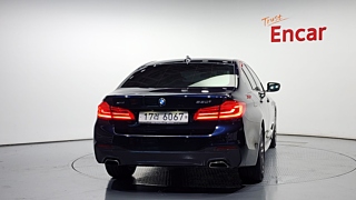 BMW 5-SERIES G30 2018