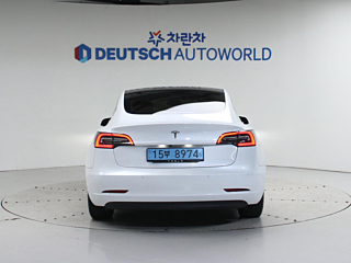 TESLA MODEL 3 2020