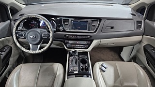 KIA CARNIVAL 2016
