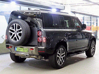LAND ROVER DEFENDER L663 2024