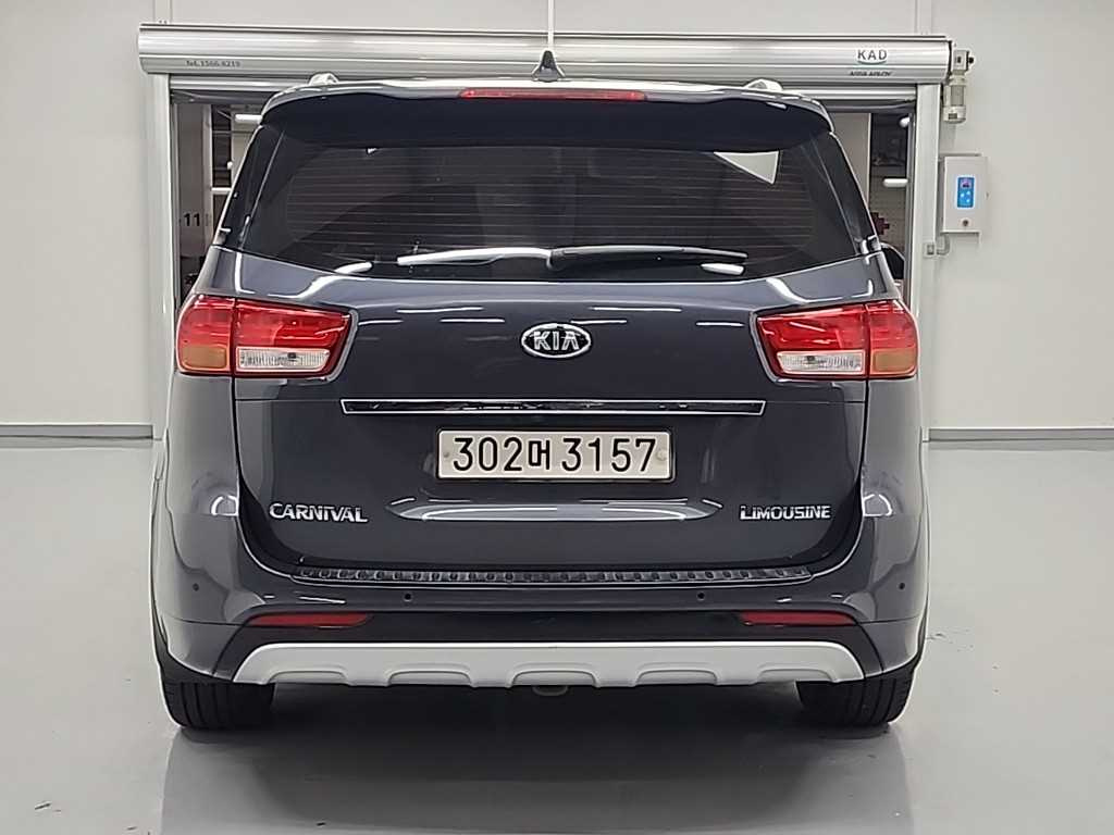 KIA CARNIVAL 2017