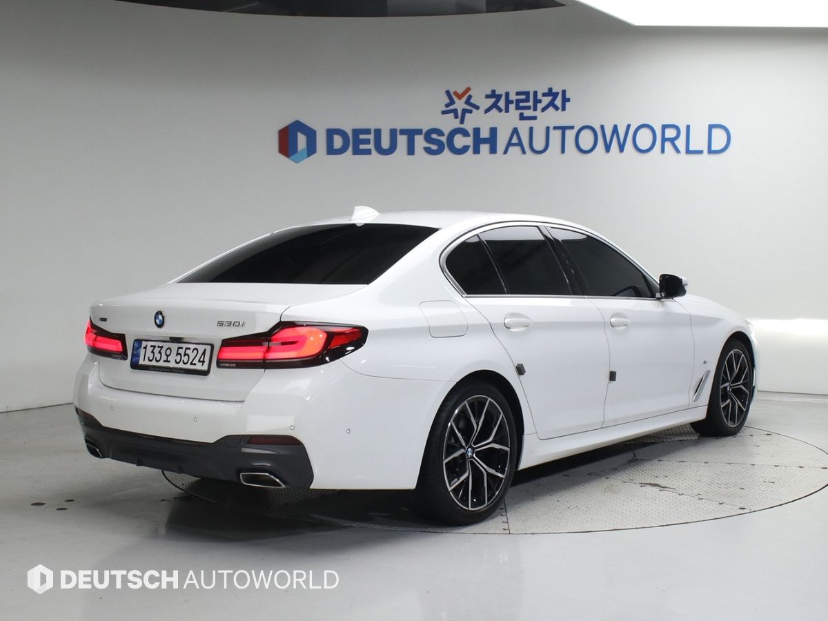 BMW 5-SERIES G30 2022