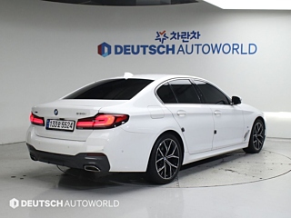 BMW 5-SERIES G30 2022