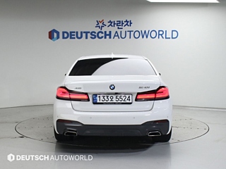 BMW 5-SERIES G30 2022