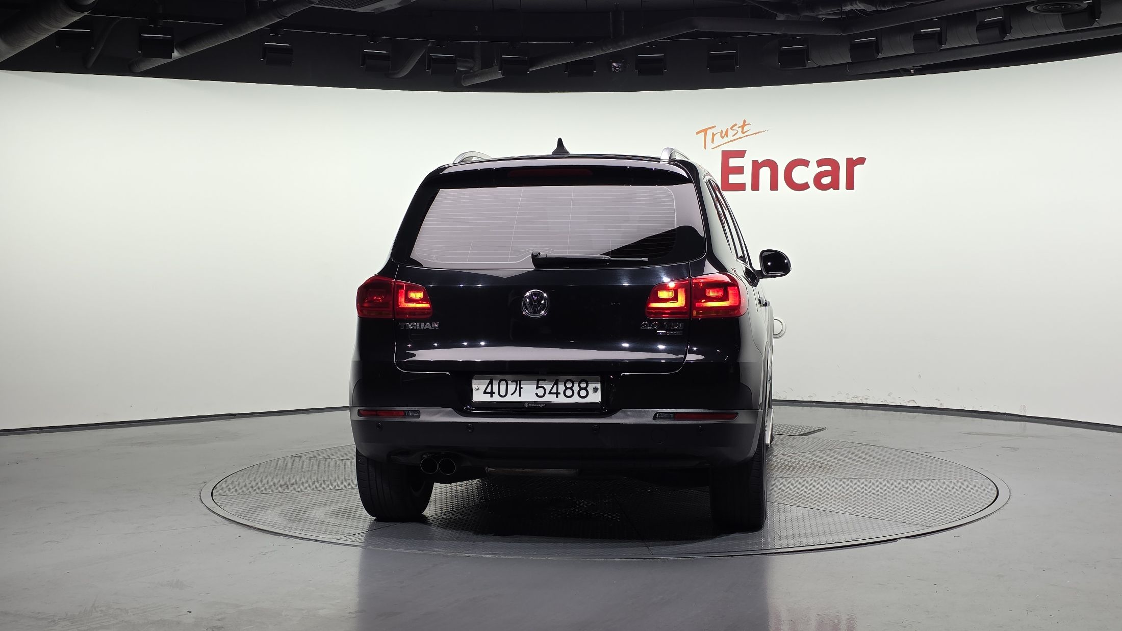 VOLKSWAGEN TIGUAN 2015