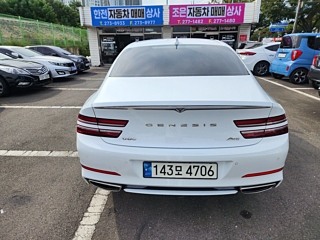 GENESIS G80 RG3 2022