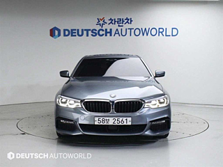 BMW 5-SERIES G30 2018