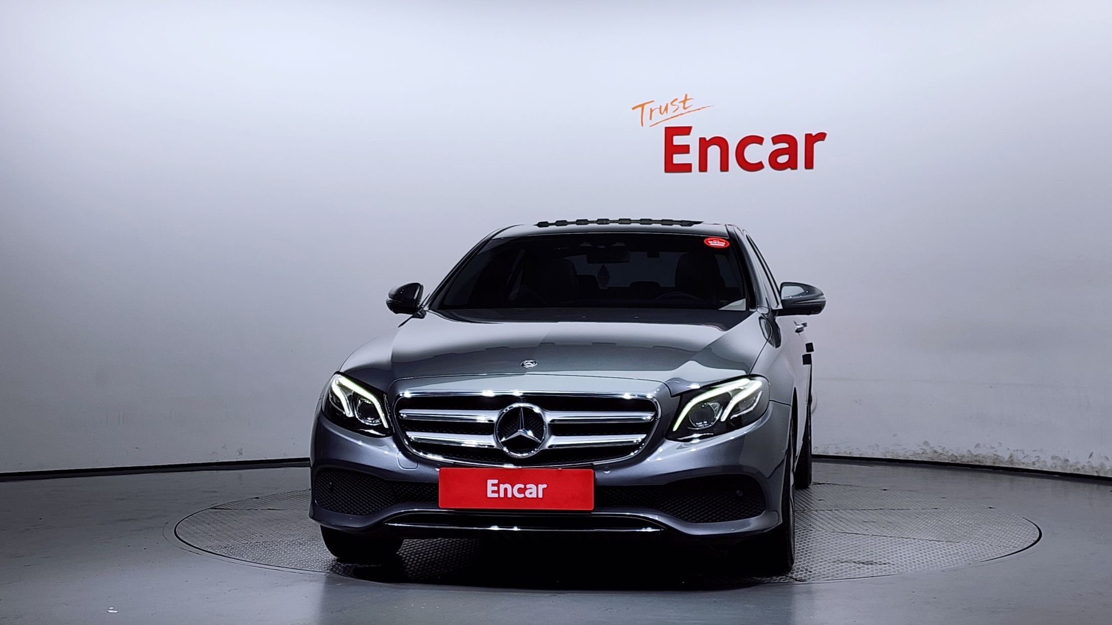 MERCEDES BENZ E-CLASS W213 2019