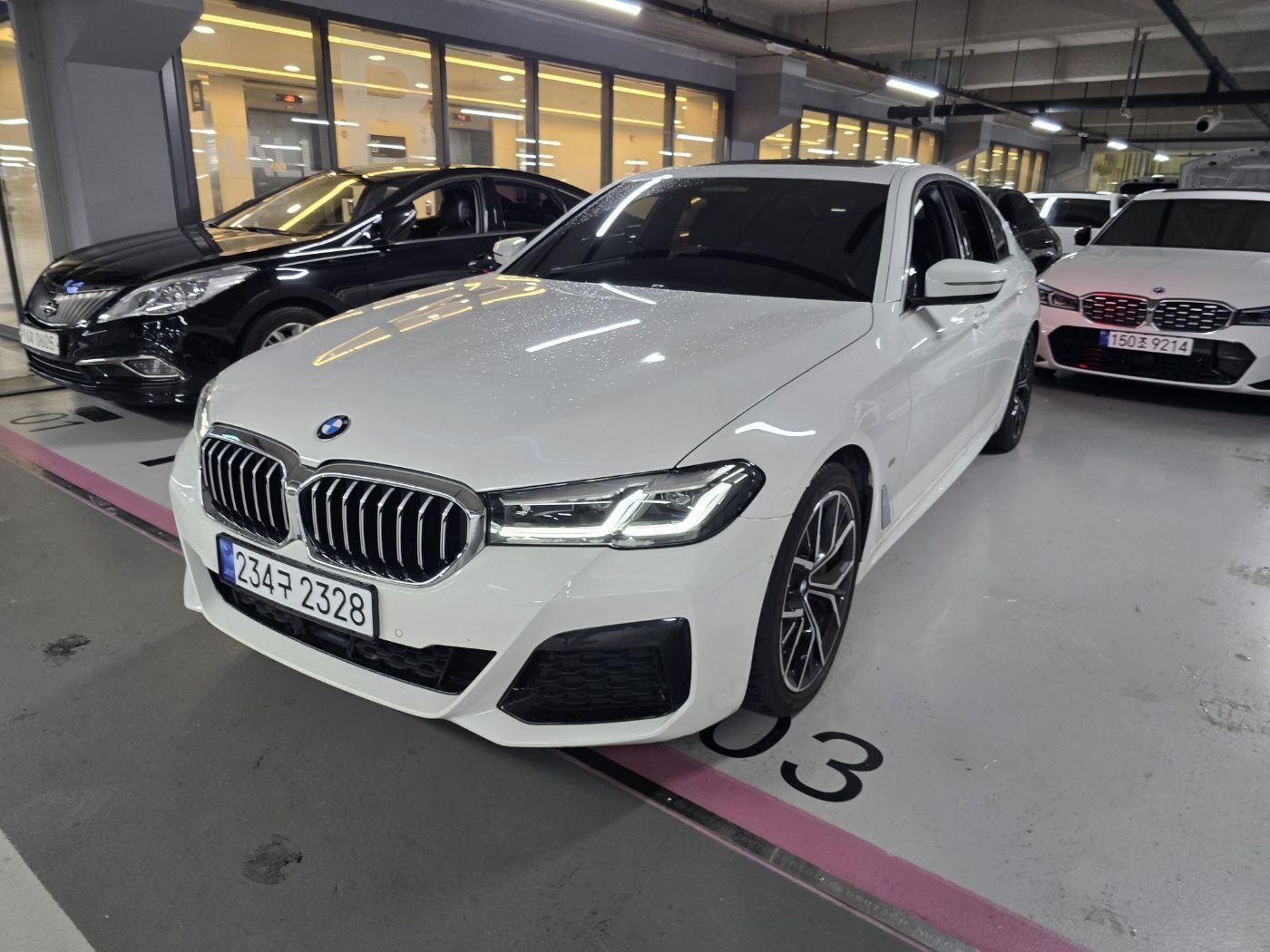 BMW 5-SERIES G30 2021