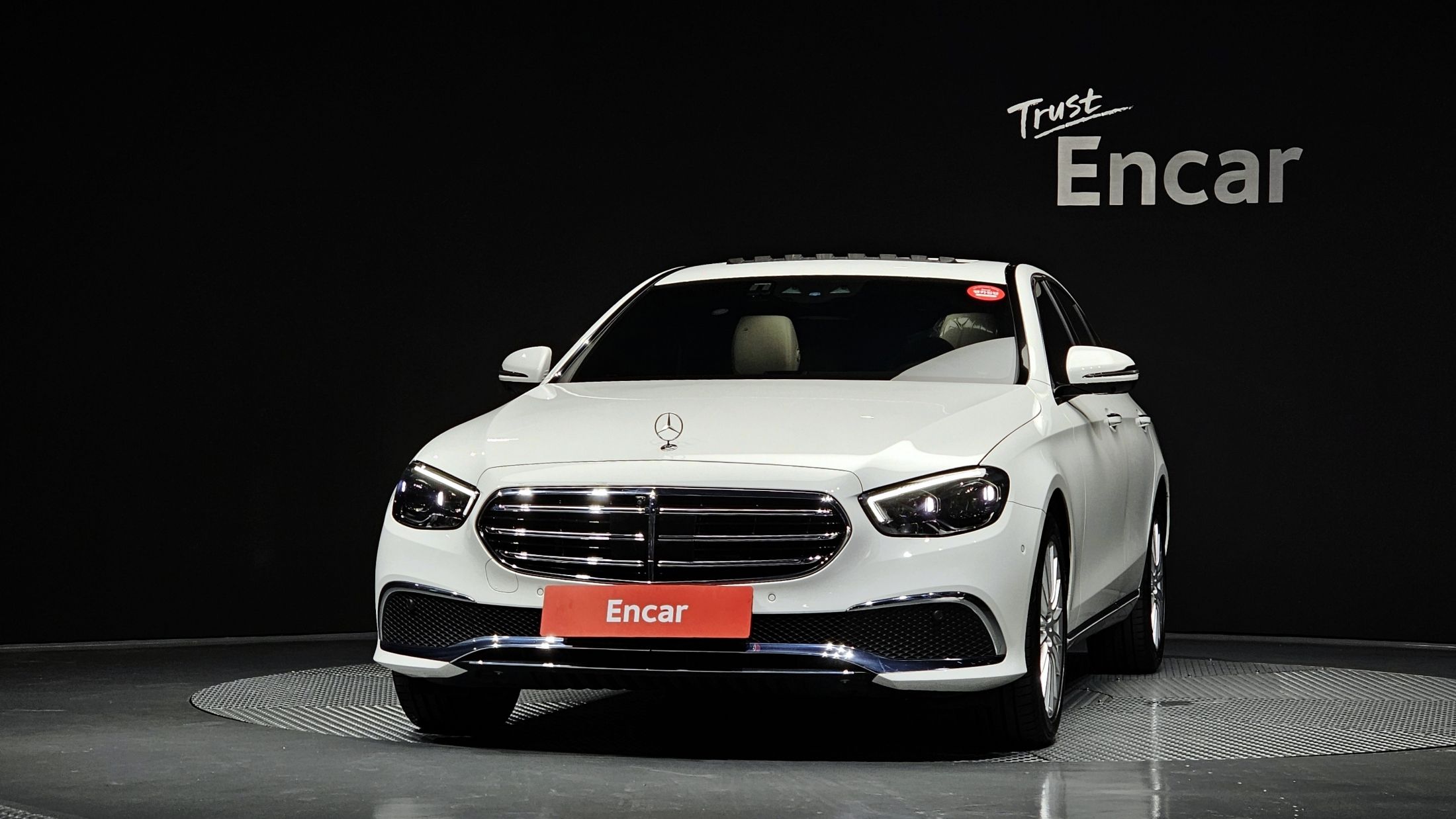 MERCEDES BENZ E-CLASS W213 2023