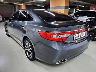 HYUNDAI GRANDEUR HG 2011