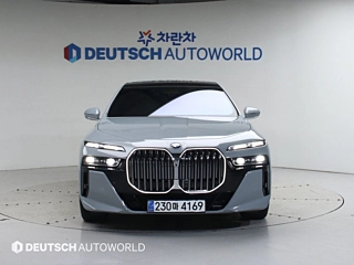 BMW 7-SERIES G70 2024