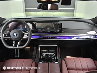 BMW 7-SERIES G70 2024
