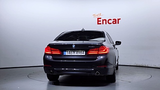 BMW 5-SERIES G30 2019