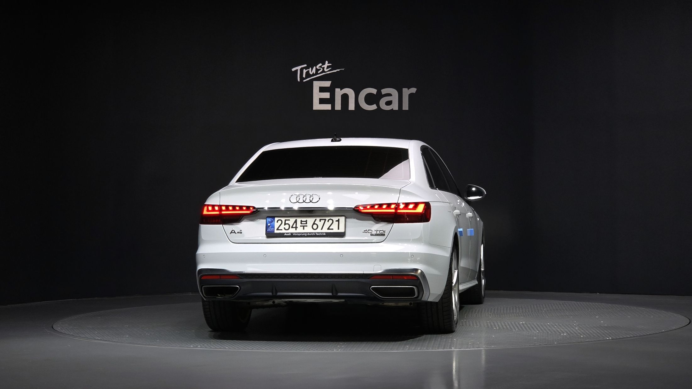 AUDI A4 B9 2021