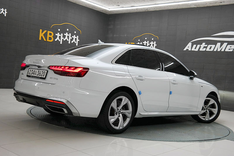 AUDI A4 B9 2020
