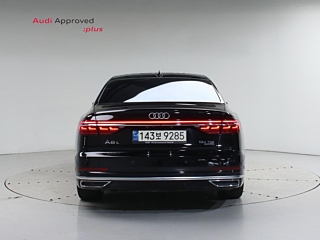 AUDI A8 D5 2021
